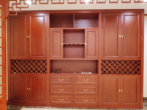 南明中式家居装修之中式酒柜装修效果图